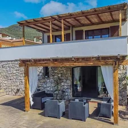 Villa Acquasalata Nisporto